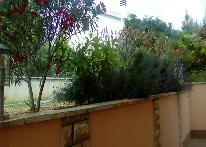 דירה With Balcony In Vinišće