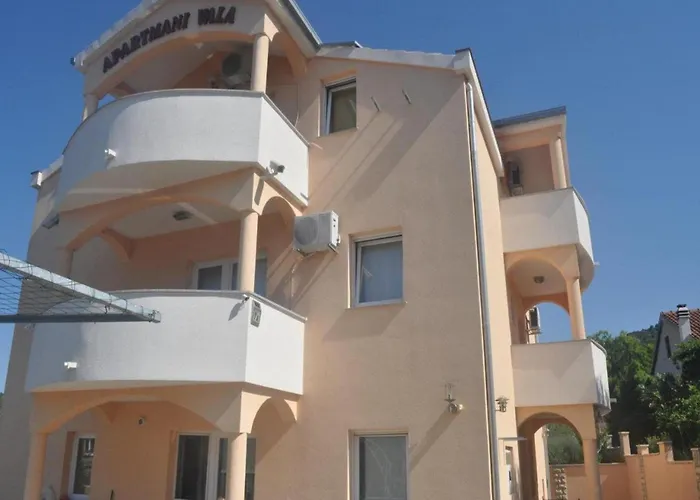 Apartman With Balcony In